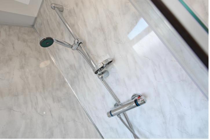 2B Spv Double En-Suite Room เวคฟิลด์ ภายนอก รูปภาพ